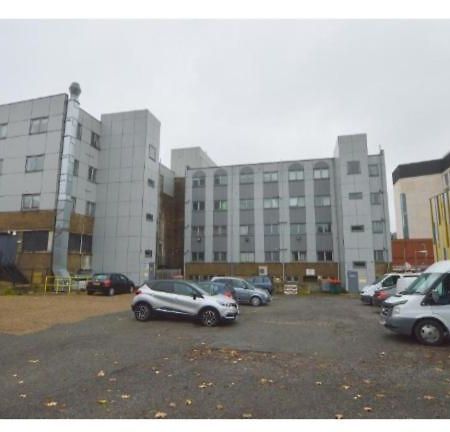 Spacious Modern Flat In Luton Town Centre Εξωτερικό φωτογραφία