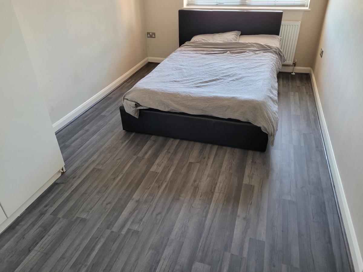 Spacious Modern Flat In Luton Town Centre Εξωτερικό φωτογραφία